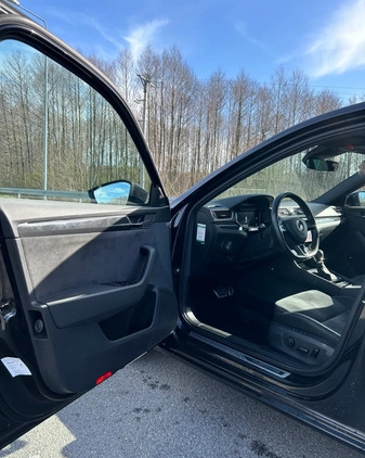 Skoda Superb cena 123000 przebieg: 123139, rok produkcji 2019 z Końskie małe 326